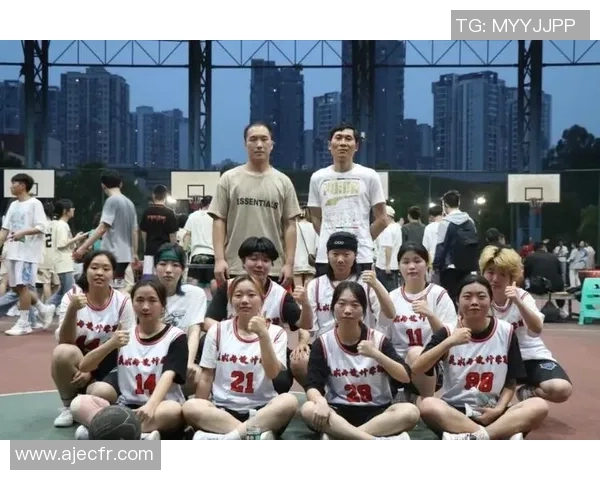 赛后复盘:上海篮球队vs西安篮球队的团队协作 赛后复盘:上海篮球队vs西安篮球队的团队协作