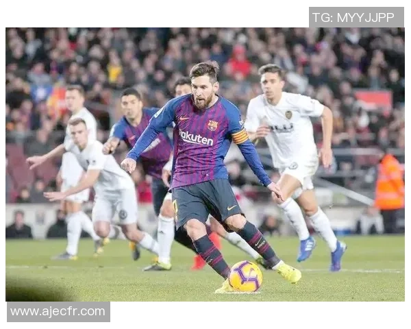 足球明星如何通过自律塑造职业生涯和个人形象的成功之路 足球明星如何通过自律塑造职业生涯和个人形象的成功之路