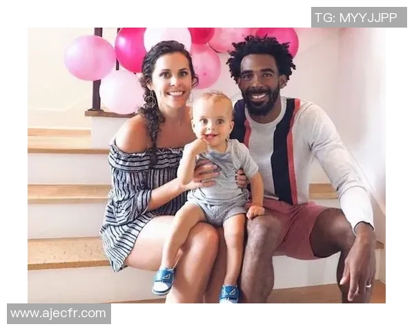 足球明星被白人家庭收养的感人故事与文化碰撞探讨 足球明星被白人家庭收养的感人故事与文化碰撞探讨