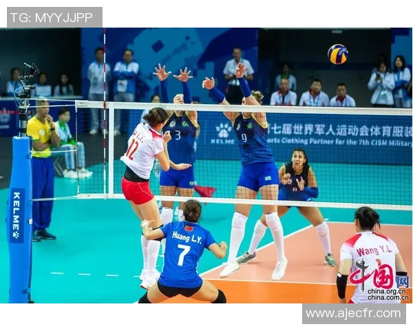 对话杨敏:谈网球生涯 对话杨敏:谈网球生涯